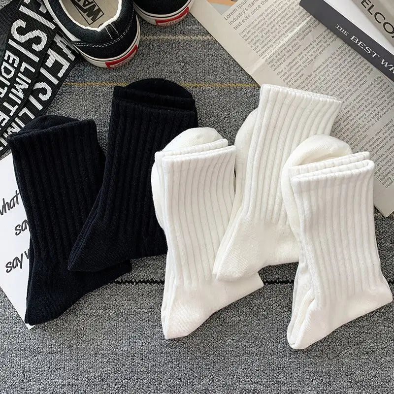 5Pairs of MEN'S AND WOMEN'S Black Cotton Business Mid Length Soft and Warm Autumn/winter Solid Color Casual Socks Christmas Gift