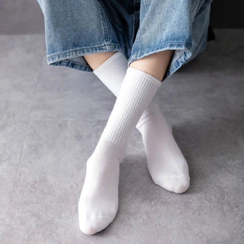 5 Pairs Men Crew Socks Black And White Middle Tube Streetwear Soft Breathable Cotton Casual Socks